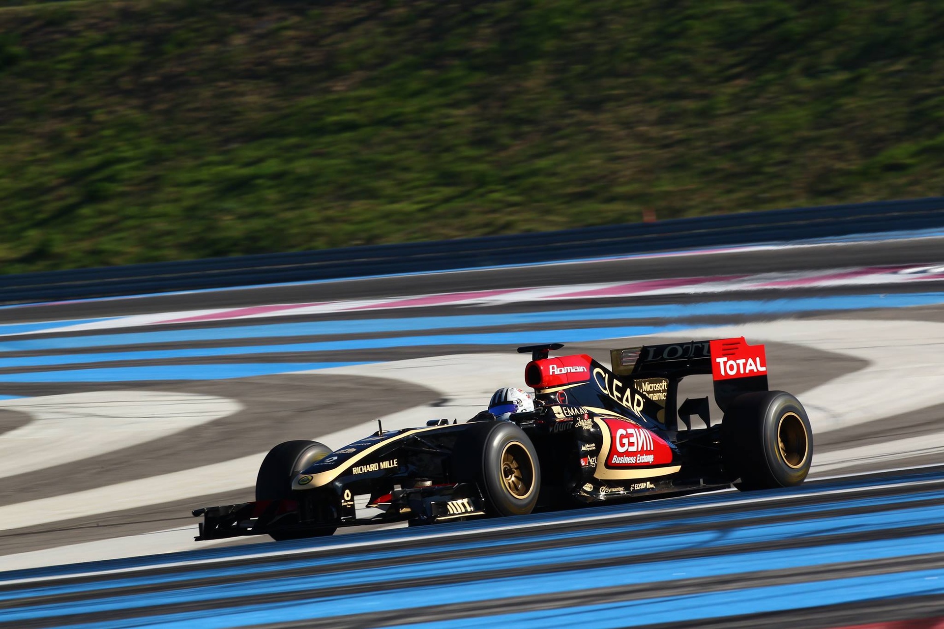 亞歷克斯·豐塔納：30年2013月1日，來自提契諾州的車手駕駛蓮花雷諾一級方程式賽車在法國保羅·里卡德賽道上進行了測試