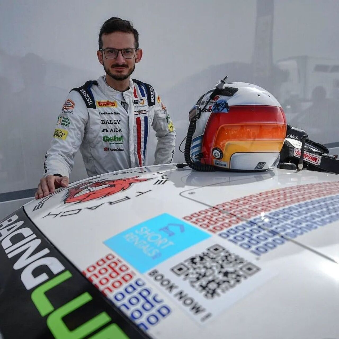 الکس فونتانا: در مصاحبه با Innovando.News، راننده تیچینو فرآیندهای مجازی سازی و دیجیتالی شدن در مسابقات اتومبیل رانی را بررسی می کند.