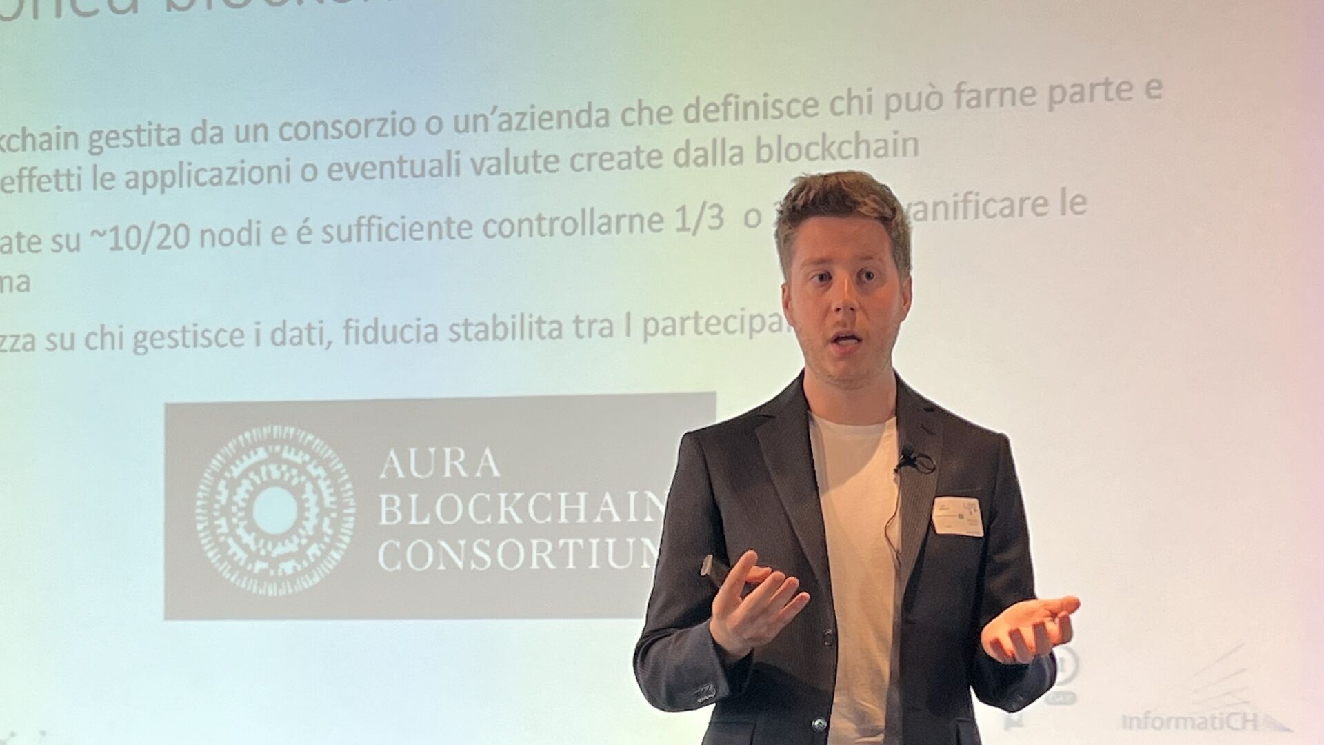 Dati personali: Luca Ambrosini, Blockchain Builder e CEO e Co-Founder di Studio Rubicon, è stato uno dei relatori all’edizione 2023 dello “LPD Day” di Lugano il 24 marzo 2023