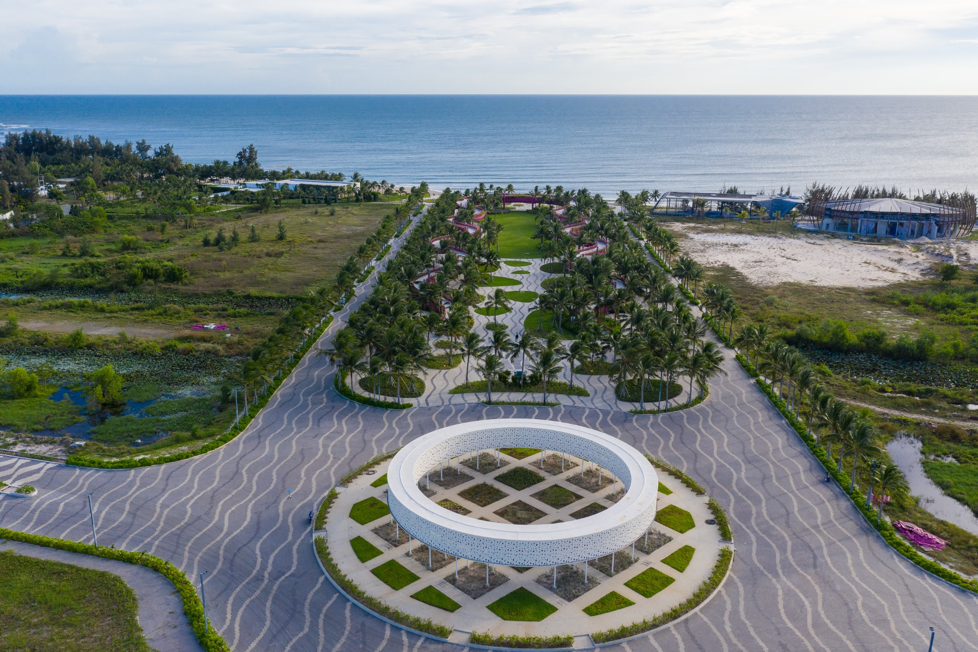 Architettura sostenibile: il Thanh Long Baywalk in Vietnam