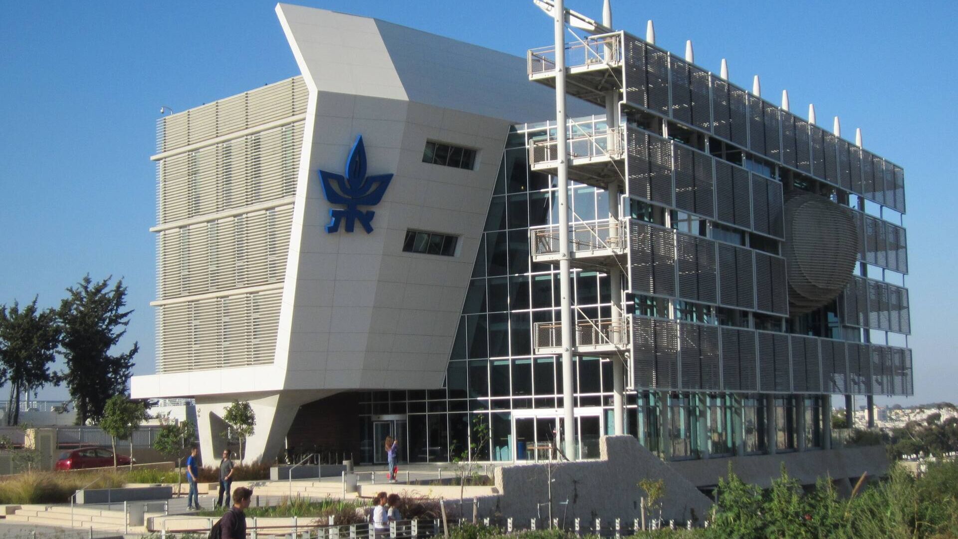 Tel Aviv: la “Porter School of Environment and Earth Sciences”, in sigla PSEES, è una scuola di specializzazione all'interno della Facoltà di Scienze Esatte dell’Università di Tel Aviv