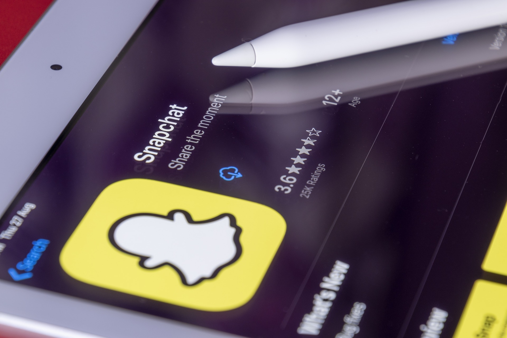 My AI: la caratteristica principale di Snapchat è consentire agli utenti della propria rete di inviare messaggi di testo, foto e video visualizzabili solo per 24 ore