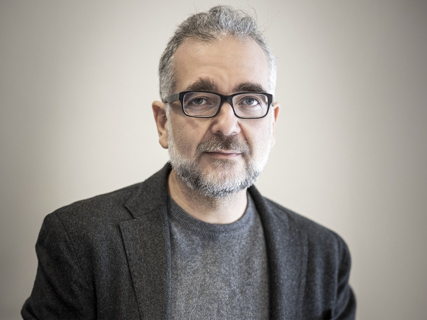 Stefano Epifani: Stefano Epifani është President i Fondacionit për Qëndrueshmërinë Dixhitale dhe profesor i kësaj lënde në Universitetin e Pavias