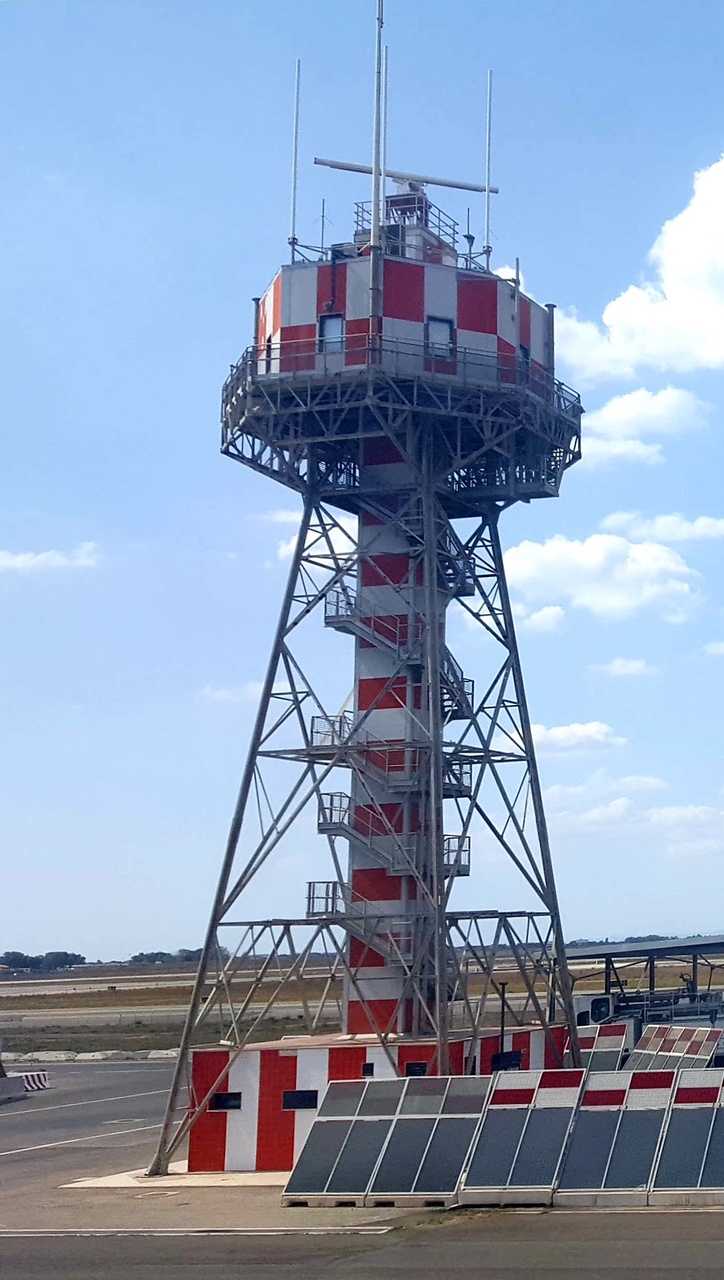 Fotovoltaico: una torre all’aeroporto di Fiumicino (Roma)