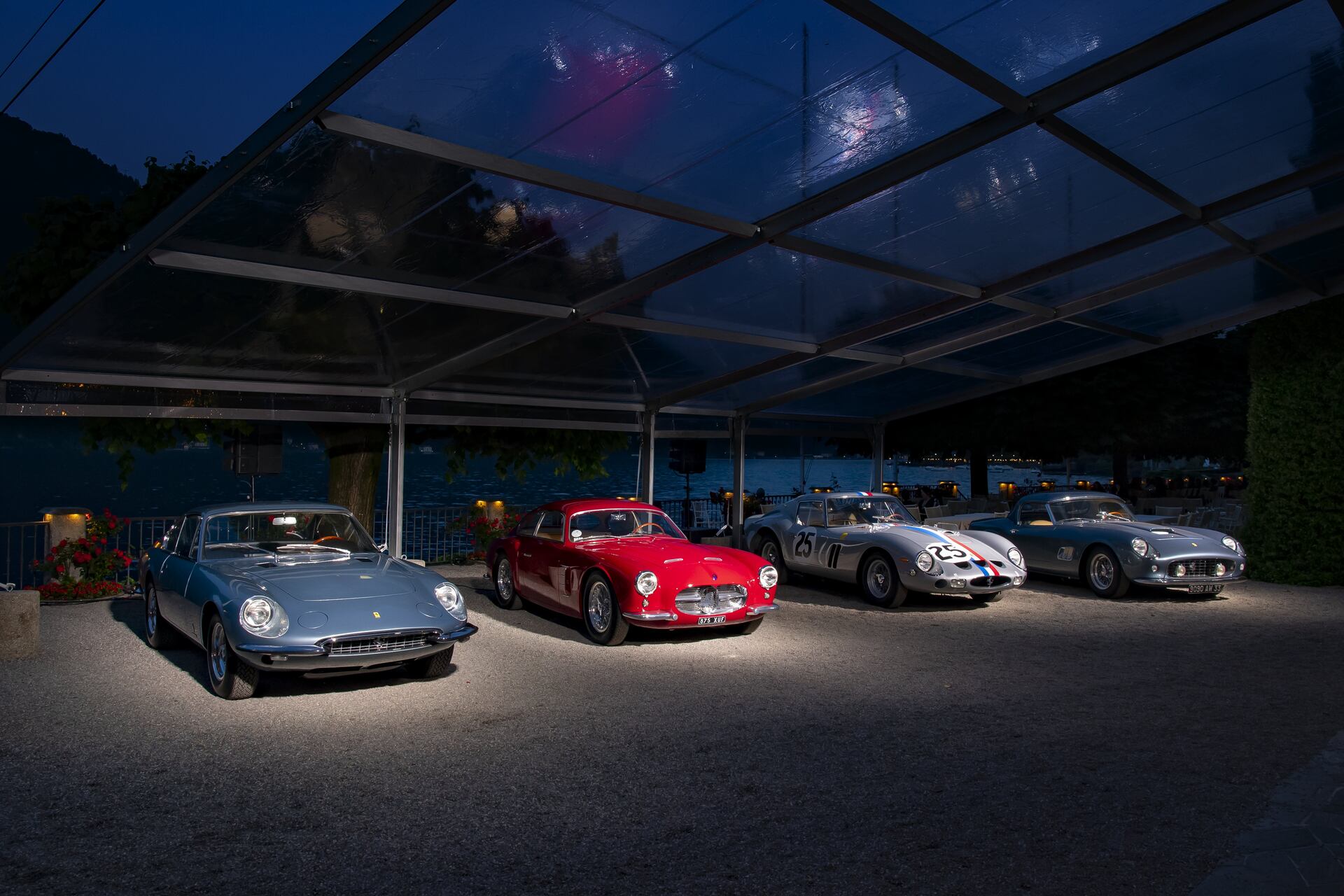 Senoviniai automobiliai: gražūs klasikiniai automobiliai „Concorso d'Eleganza Villa d'Este“ 2023 m.