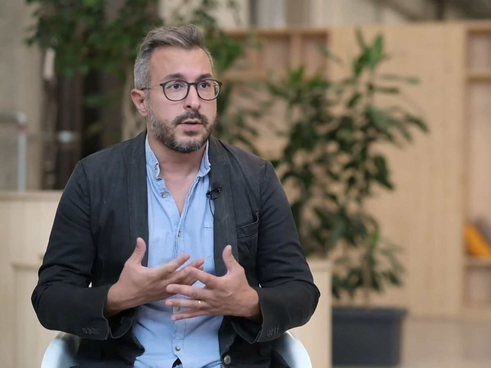 Davide Lugli: iværksætteren Davide Lugli er ejer og administrerende direktør for Campania-virksomheden Skipper såvel som skaberen af ​​Nebula-applikationen
