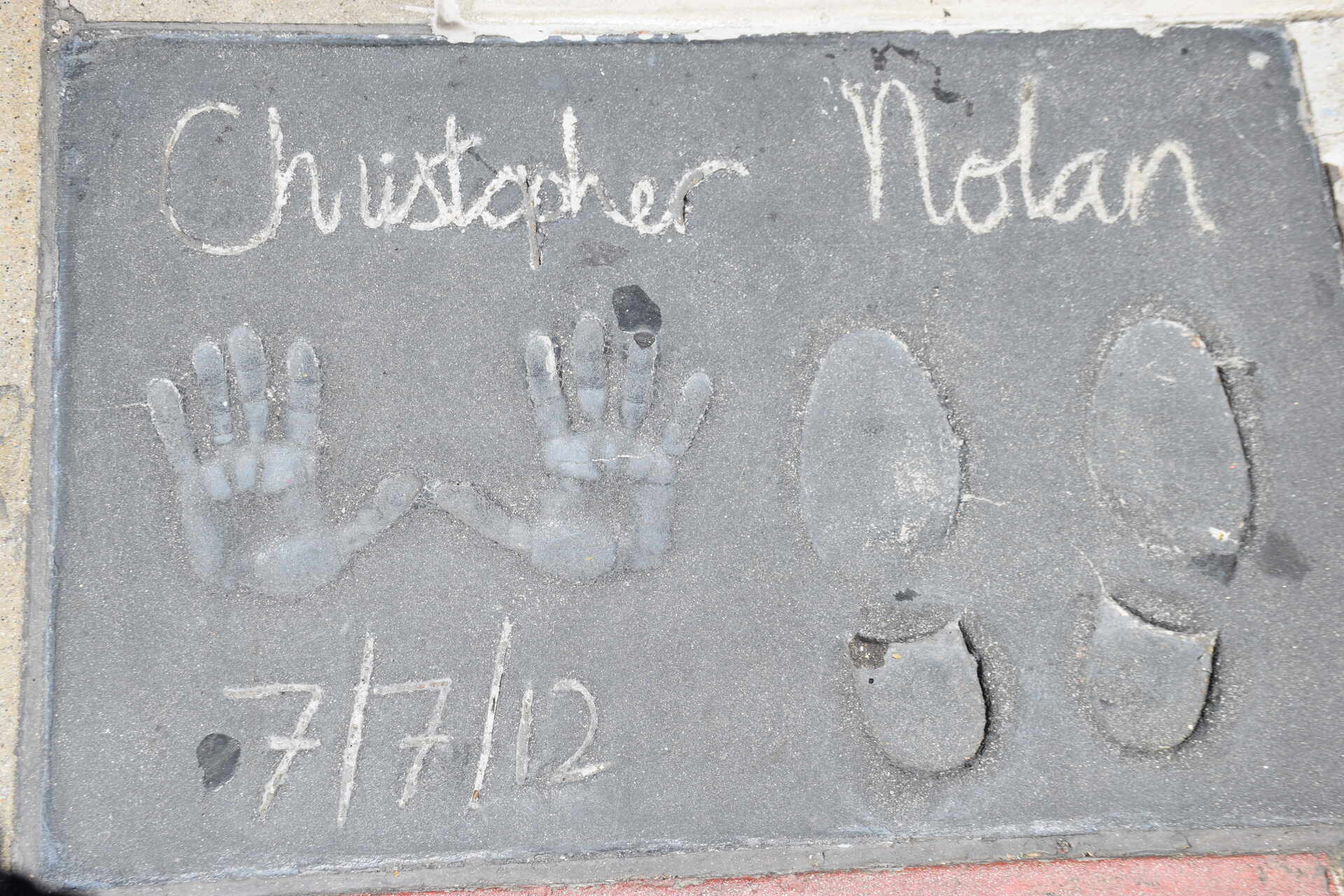 Christopher Nolan: le impronte delle mani e delle scarpe