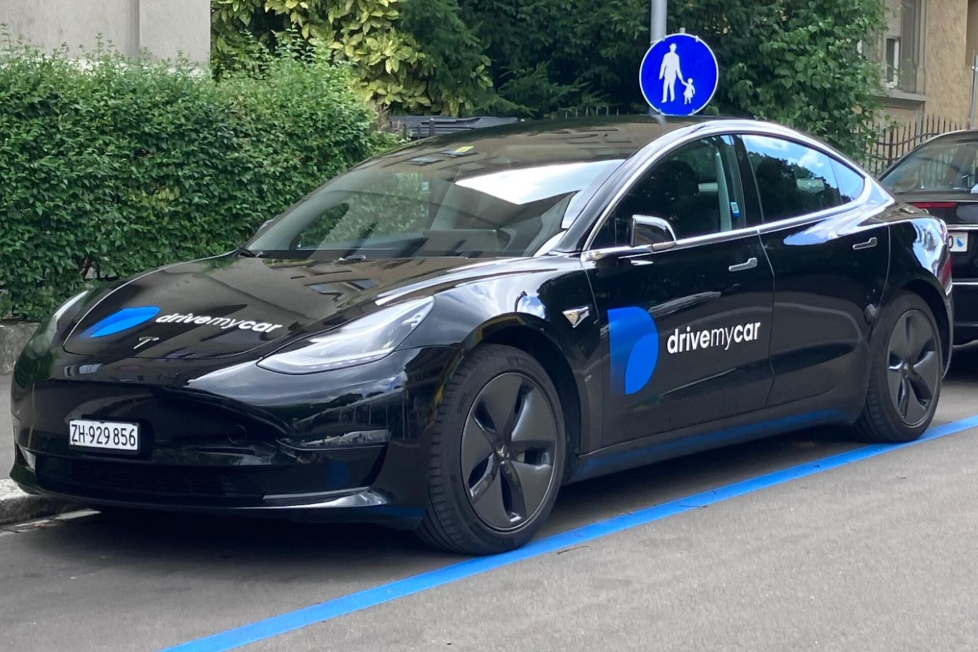 Drivemycar: la Tesla di un utente zurighese