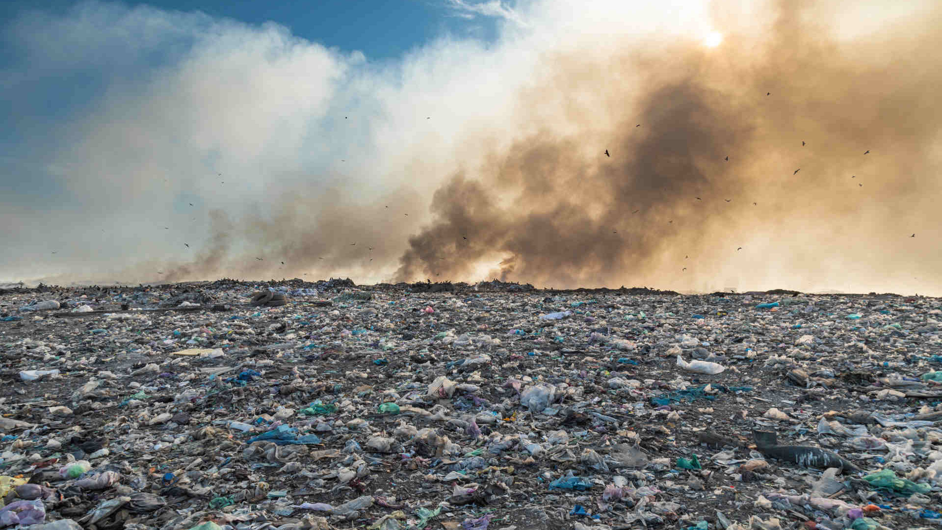 Moda sostenibile: Yuima Nakazato e la discarica dei rifiuti dei suoi abiti