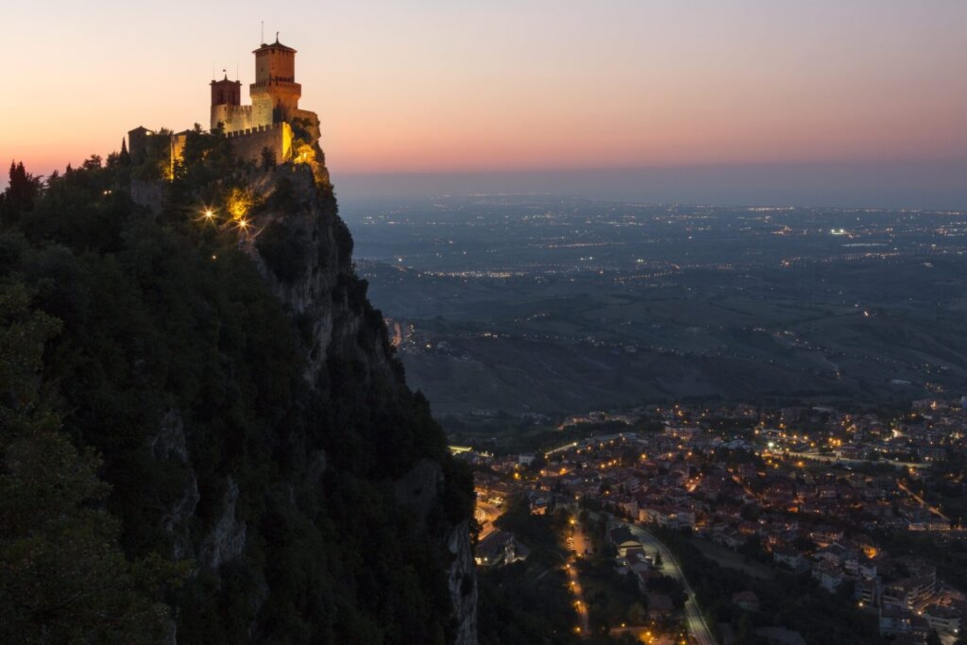 San Marino Aerospace: Guaita alebo Prvá veža premietnutá do vesmíru