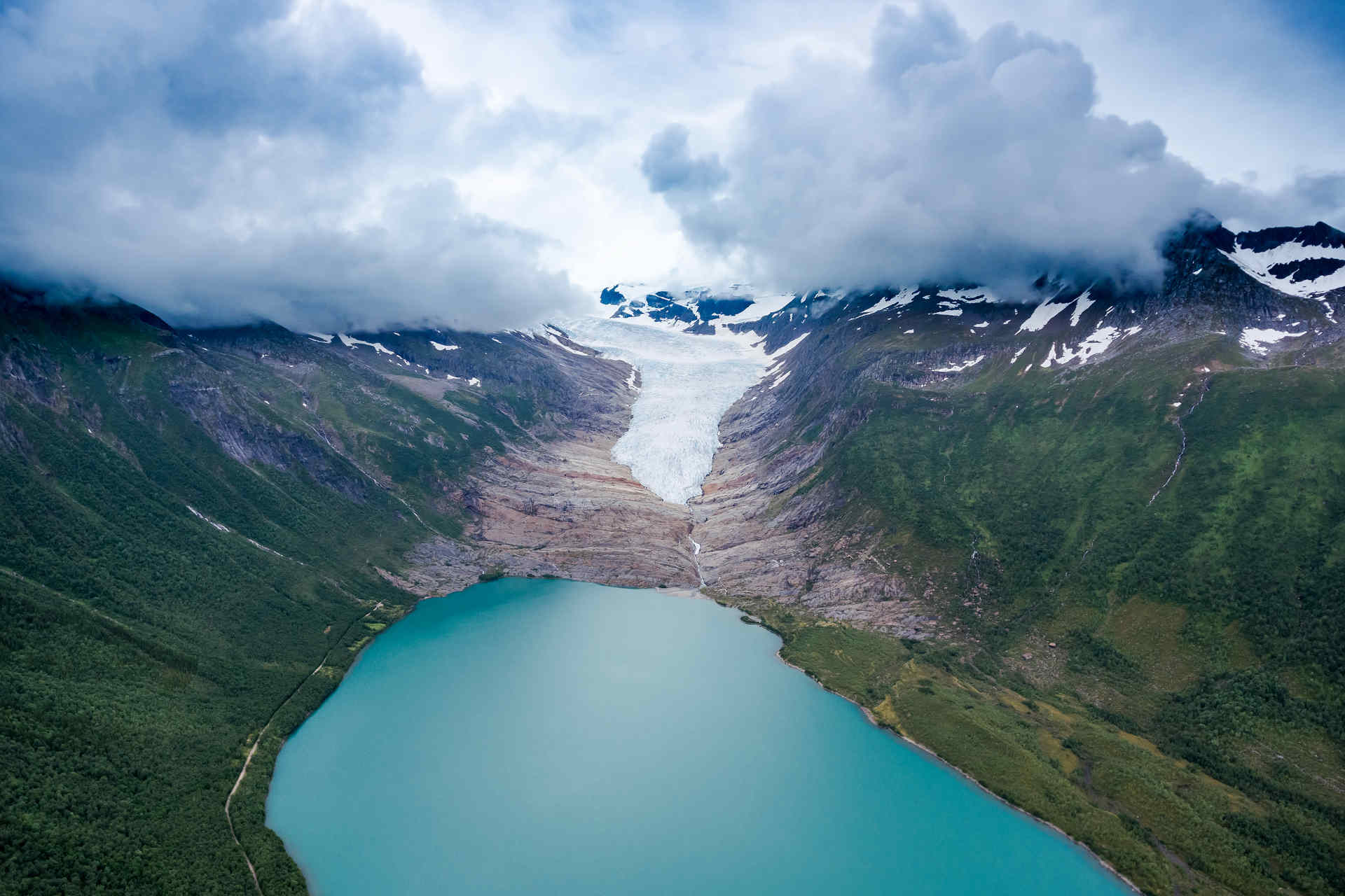 Gletsjertilbagetrækning: Tilbagetrækningen af ​​alpine gletschere vil skabe nye økosystemer, måske i slutningen af ​​dette århundrede