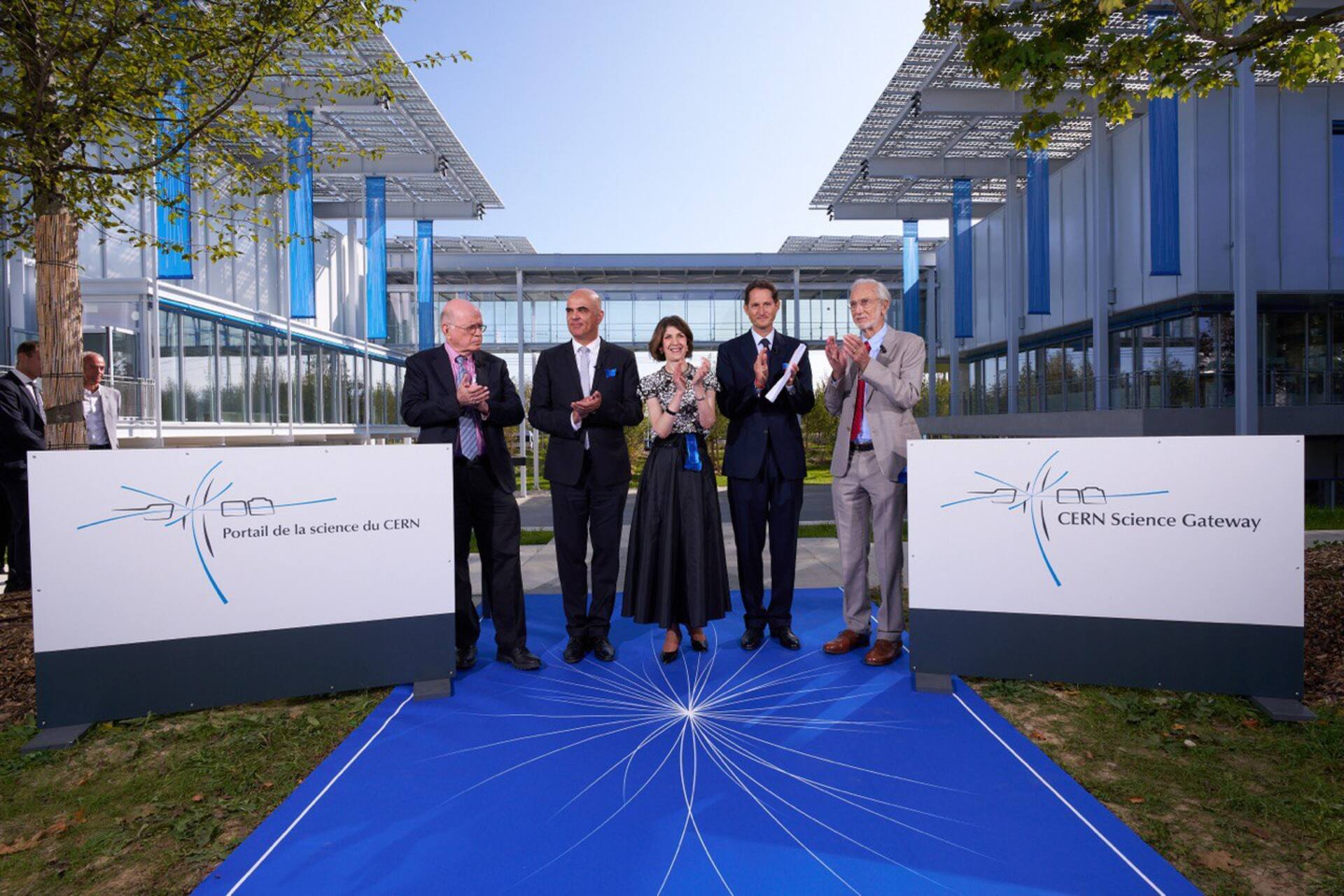 CERN Science Gateway: Eliezer Rabinovici, Alain Berset, Fabiola Gianotti, John Ekann en Renzo Piano