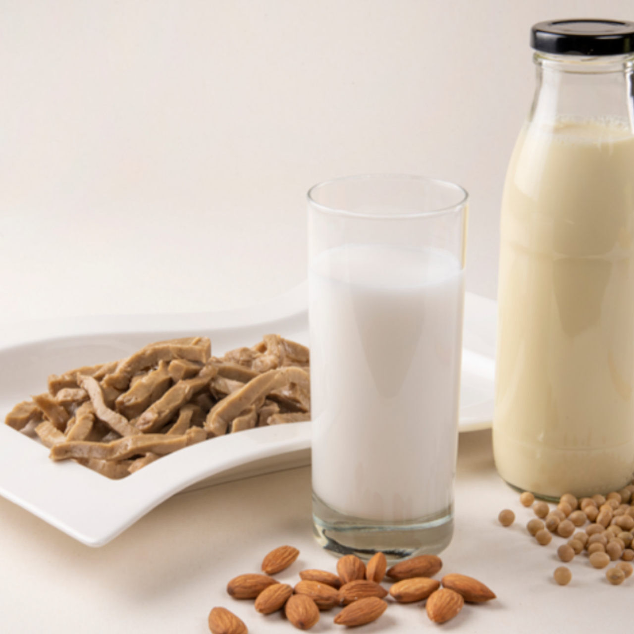 Mleko: rastlinski nadomestki v preiskavi v Švici