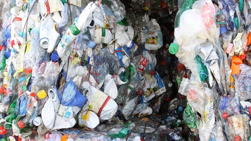 PET : tri des déchets de polyéthylène téréphtalate