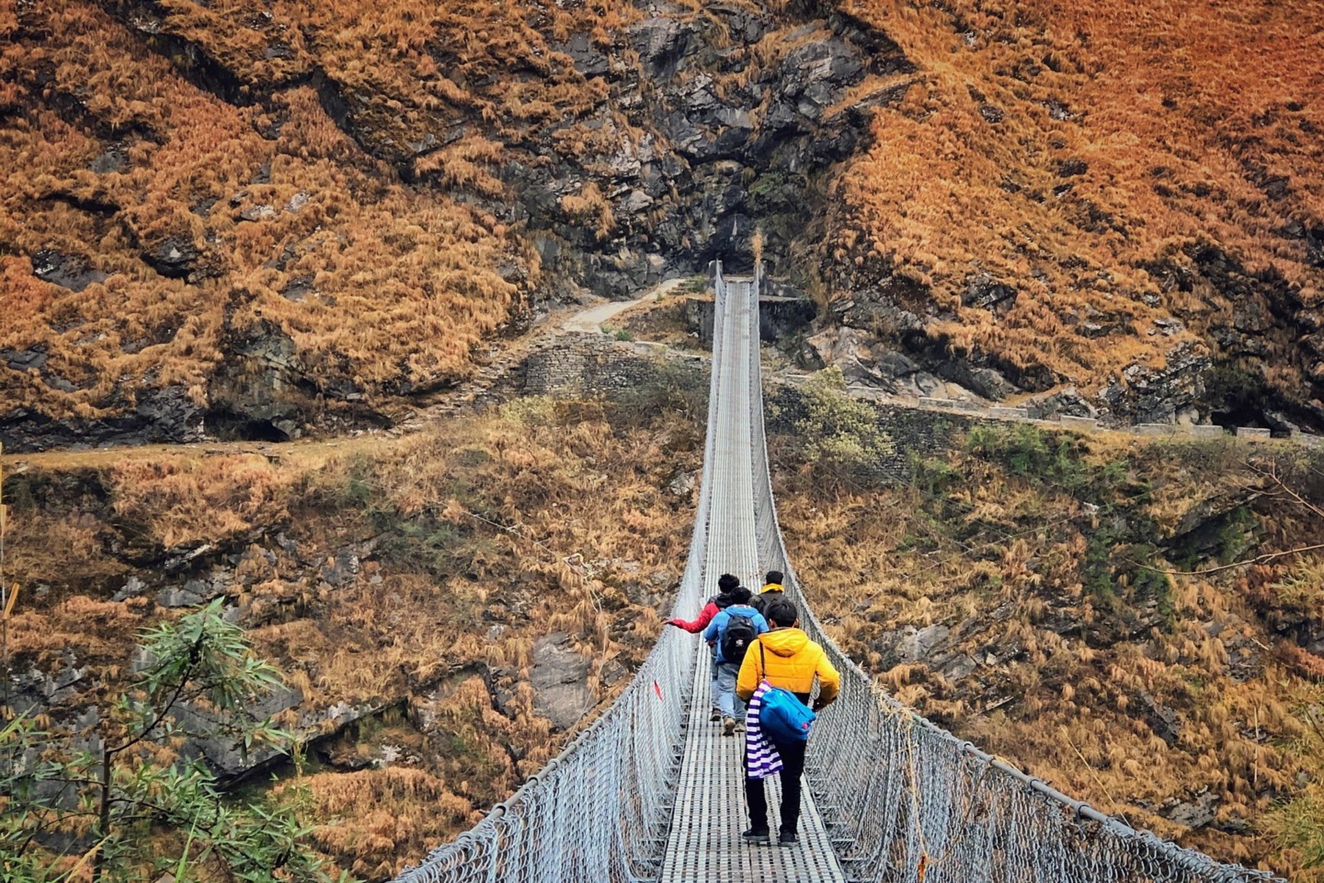 Visuté mosty: za 63 rokov navrhli a postavili v Nepále 10 XNUMX visutých priechodov vďaka spolupráci Švajčiarska
