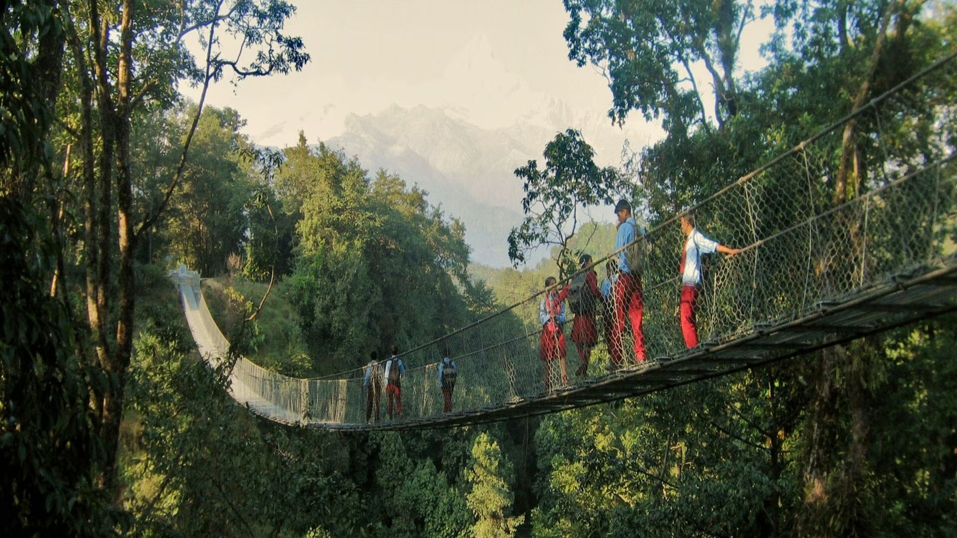 Падвесныя масты: за 63 гады ў Непале спраектавалі і пабудавалі 10 тысяч падвесных праездаў дзякуючы супрацоўніцтву Швейцарыі