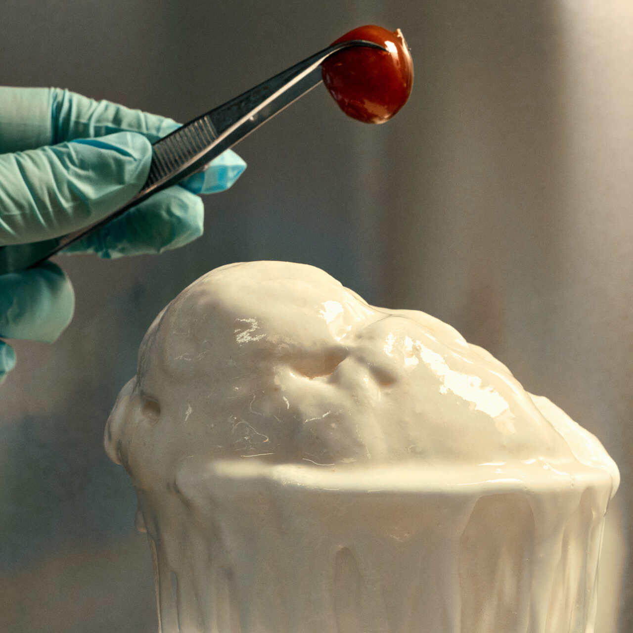 Plastik: Es krim vanilla Eleonora Ortolani yang terbuat dari sampah plastik