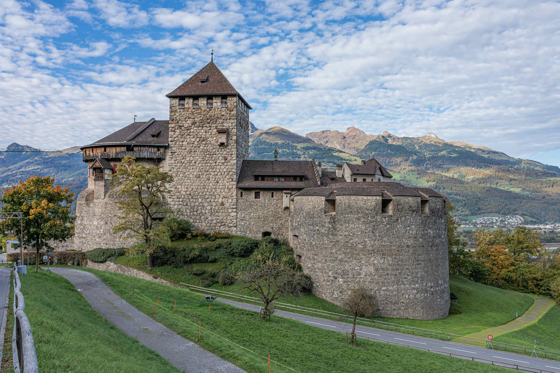 Лихтенщайн: Замъкът на възвишенията на Вадуц, столицата на щата, е официалната резиденция на принцовете
