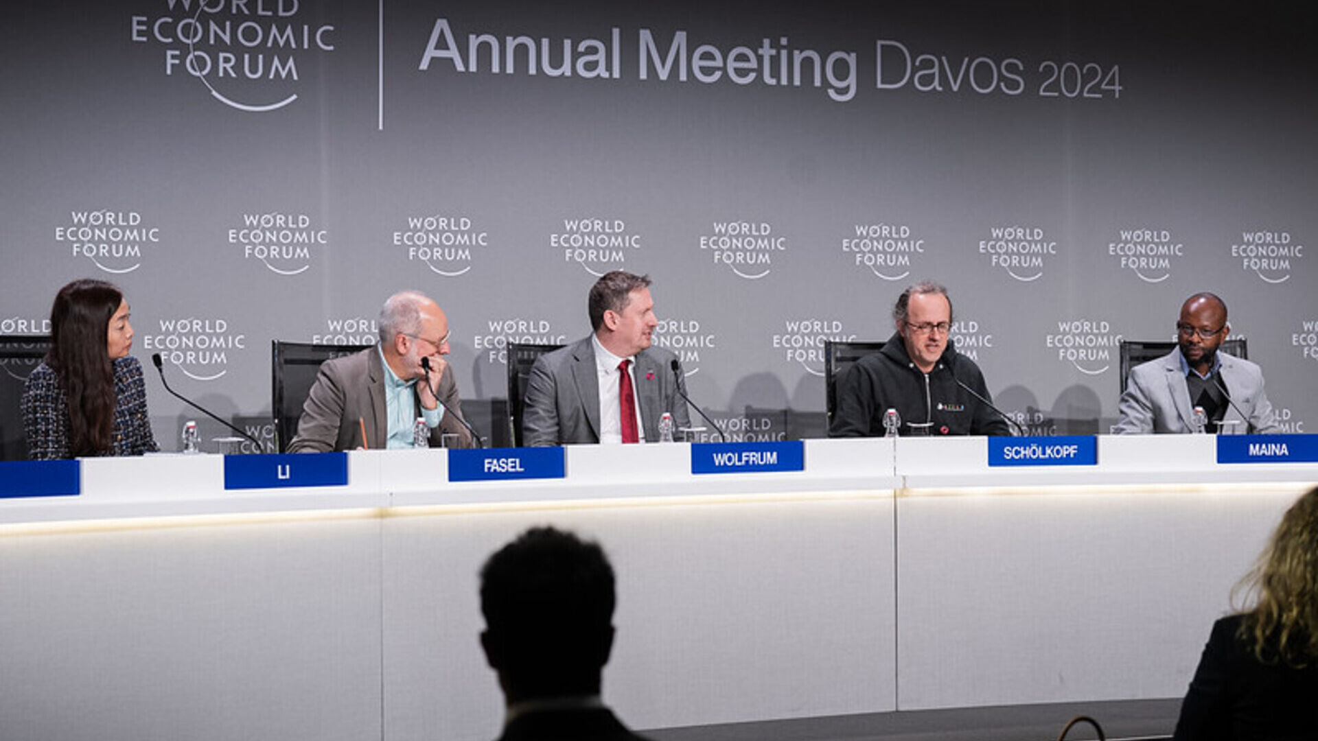 International Computation and AI Network: die ICAIN-Präsentationspressekonferenz während der Ausgabe 2024 des Weltwirtschaftsforums in Davos (Kanton Graubünden)