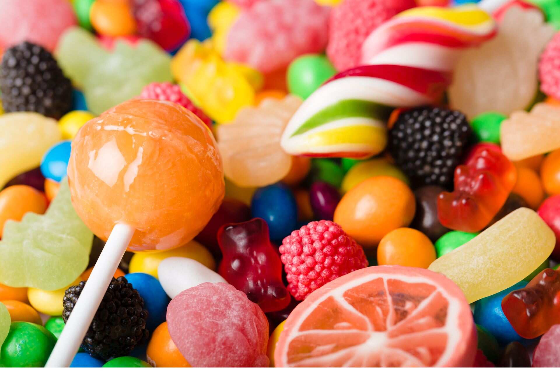 Ritenzione idrica: limitare il consumo di zuccheri può aiutare a scongiurarne il rischio