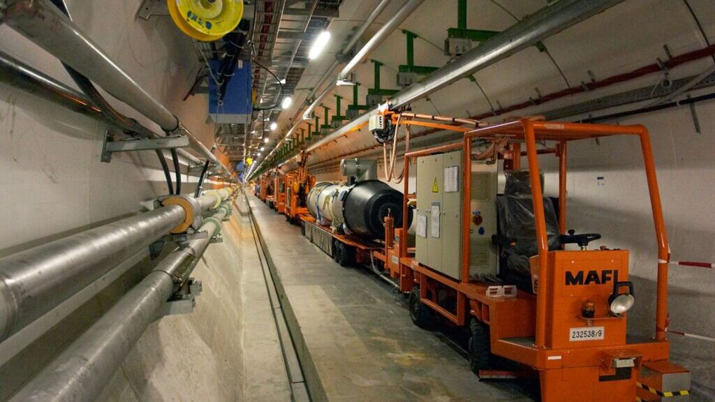 ЦЕРН: во 2024 година седумдесеттиот роденден на Европската лабораторија за истражување на физиката на честички во Женева ќе биде отворен за сите и ќе се слави со повеќе настани и во многу земји