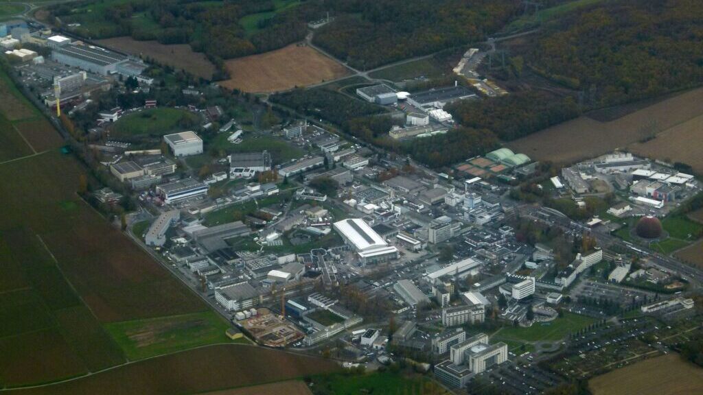 CERN: em 2024 o septuagésimo aniversário do laboratório europeu de investigação em física de partículas em Genebra será aberto a todos e comemorado com mais eventos e em muitos países