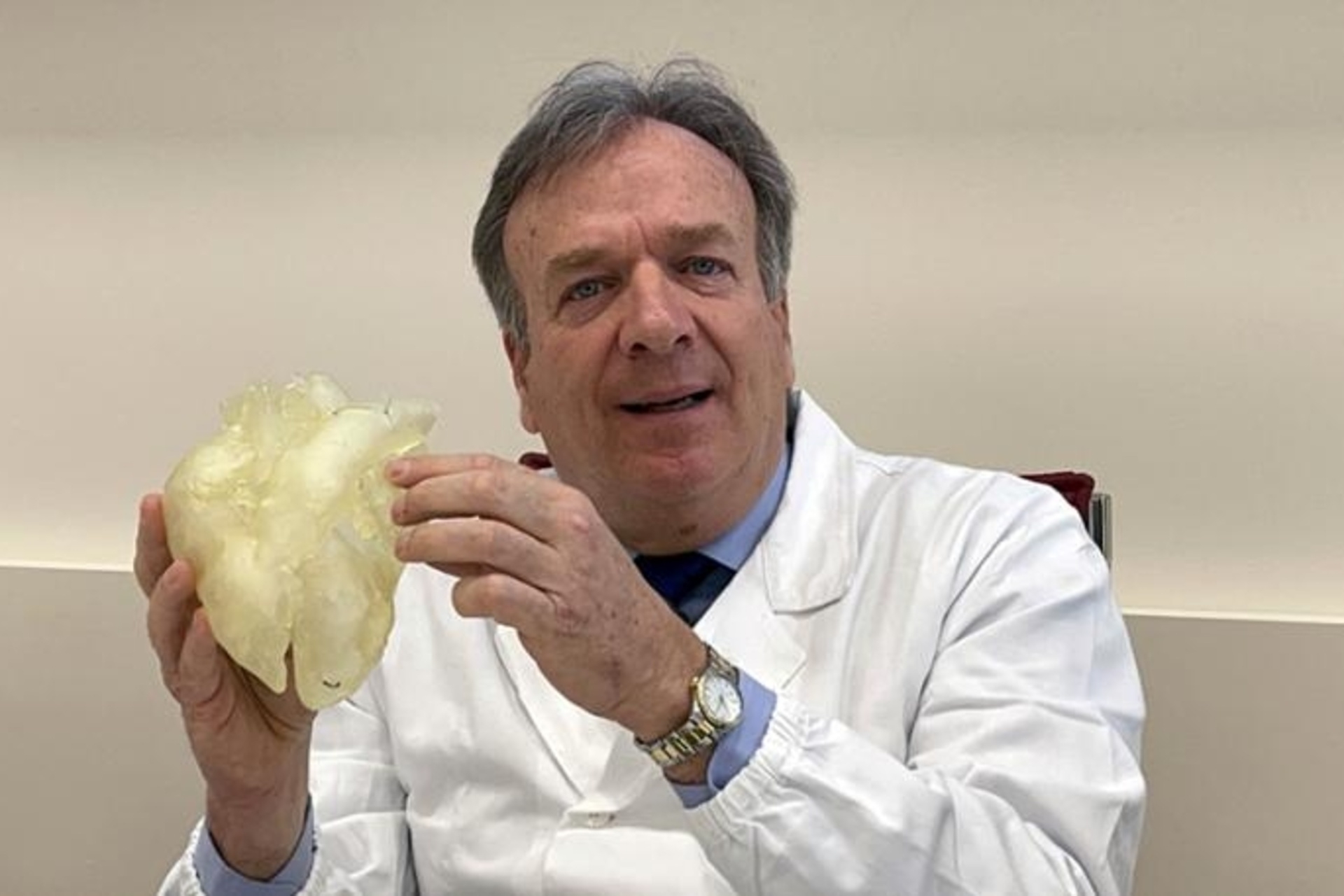 Cor artificial: el professor Gino Gerosa de la Universitat de Pàdua