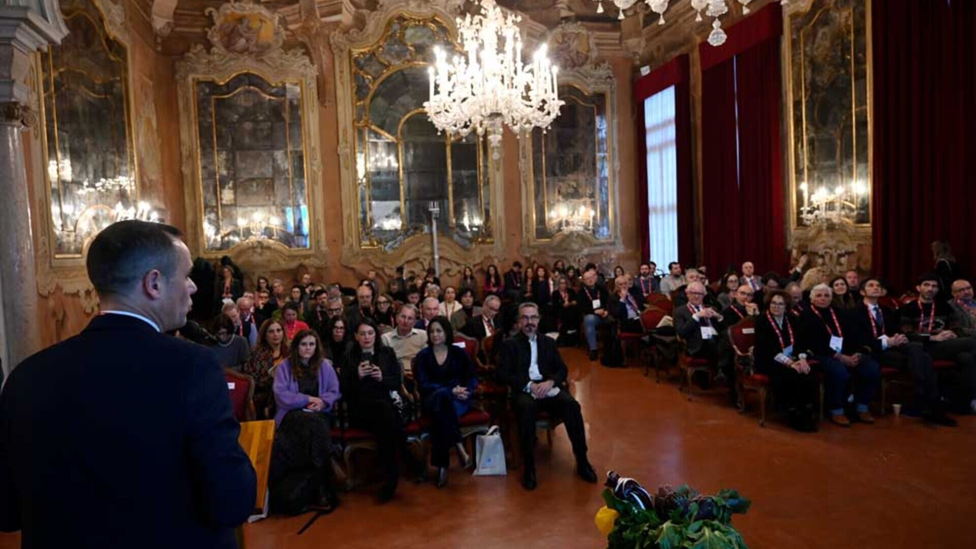Mosaico: vēl nepieredzēts inovāciju apkopotājs no Venēcijas Ca' Foscari universitātes, lai apvienotu daudznozaru pieredzi un prasmes