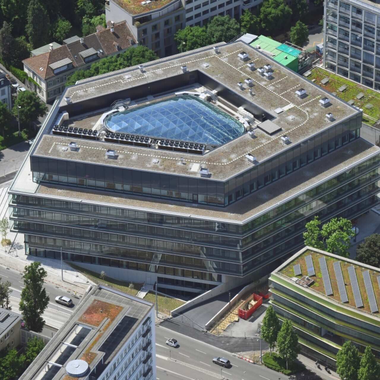Biologie informatique de l'ingénierie: de la théorie mathématique aux cellules du corps humain, dans le cadre d'une recherche au sein du bâtiment BSS de l'École polytechnique fédérale de Zurich à Bâle