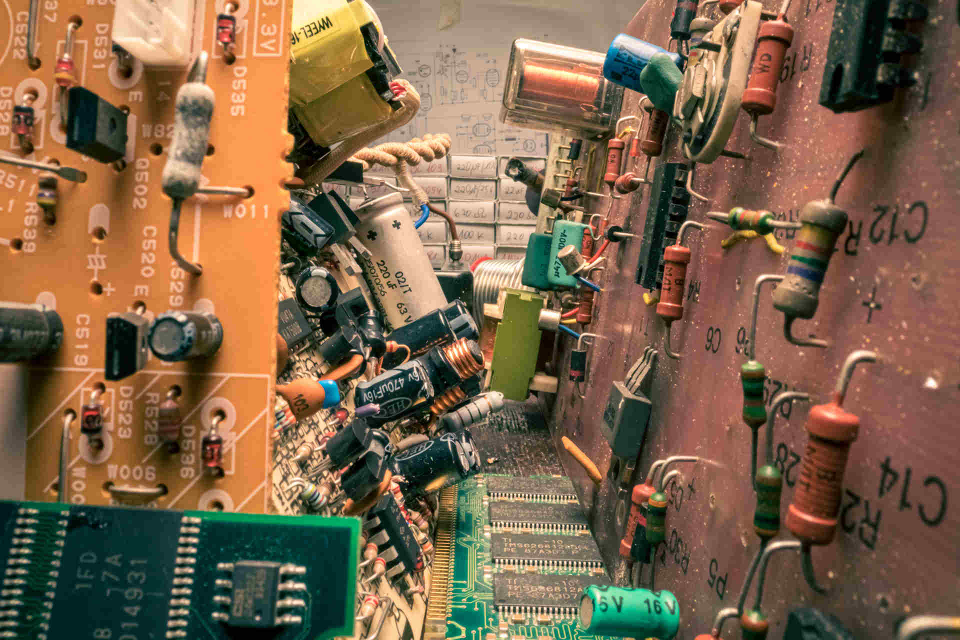 Ouro do lixo eletrônico: o revolucionário método suíço