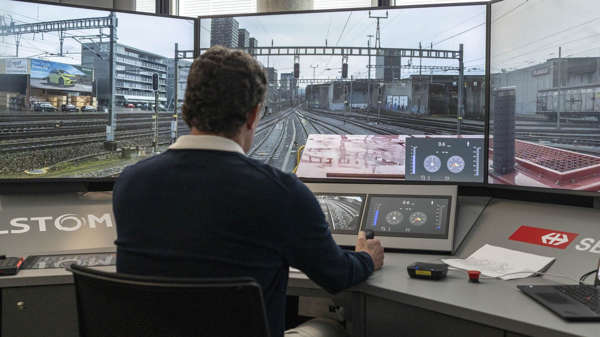 Remotely driven locomotive: in Zurich Mülligen, Switzerland, the organized tests of the SBB CFF FFS with the coordination of Beat Rappo and a panel created by Alstom