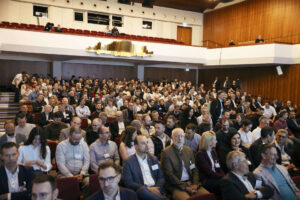 Fotogallery Digital Summit: l’attento pubblico in sala